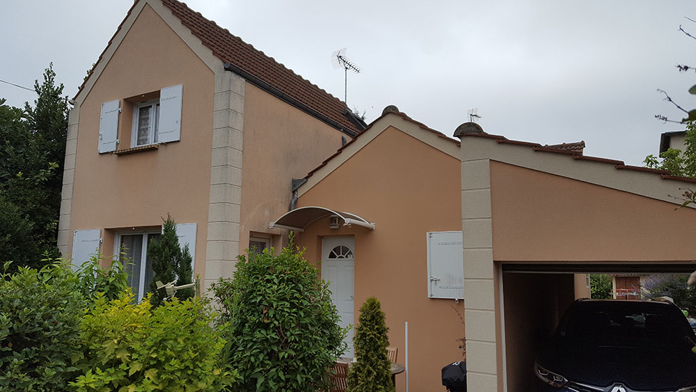 Artisan peintre à Évry-Courcouronnes - État final de la façade après travaux de peinture