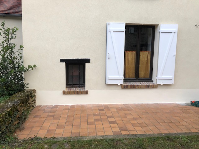 Maison après Traitement contre l’humidité et la rénovation des façades à Corbeil-Essonnes