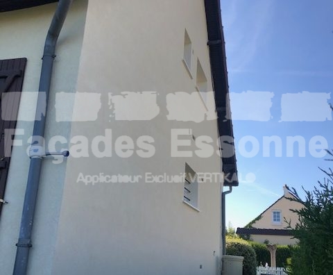 Façade après le ravalement façades à Brunoy, rénovation effectuée