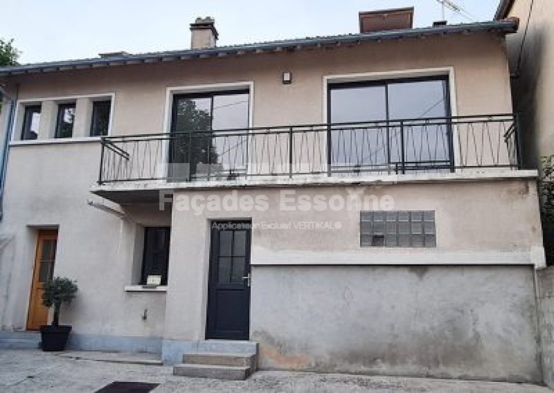 Façadier d'une maison à Corbeil-Essonnes, 91100, Essonne