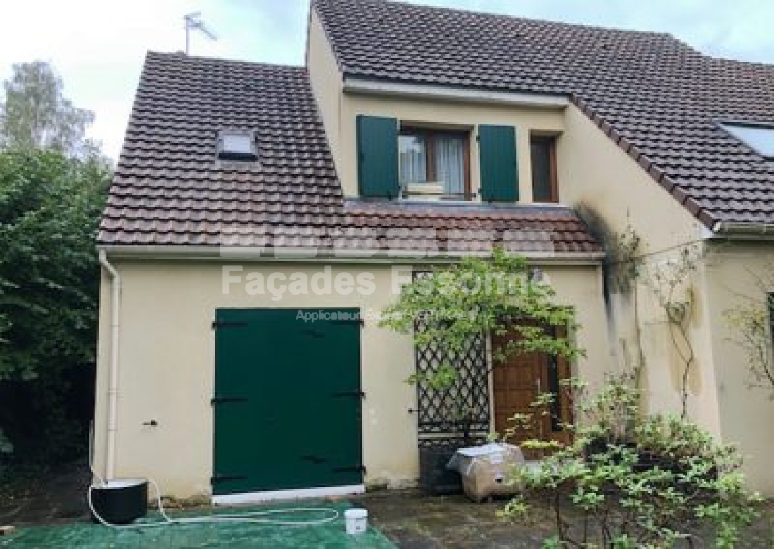 Peintures façades d'une maison à Corbeil-Essonnes, 91100, Essonne