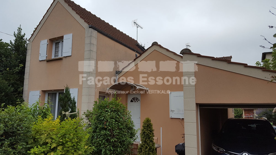 Peintures façades d'une maison à Evry-Courcouronnes, 91860, Essonne